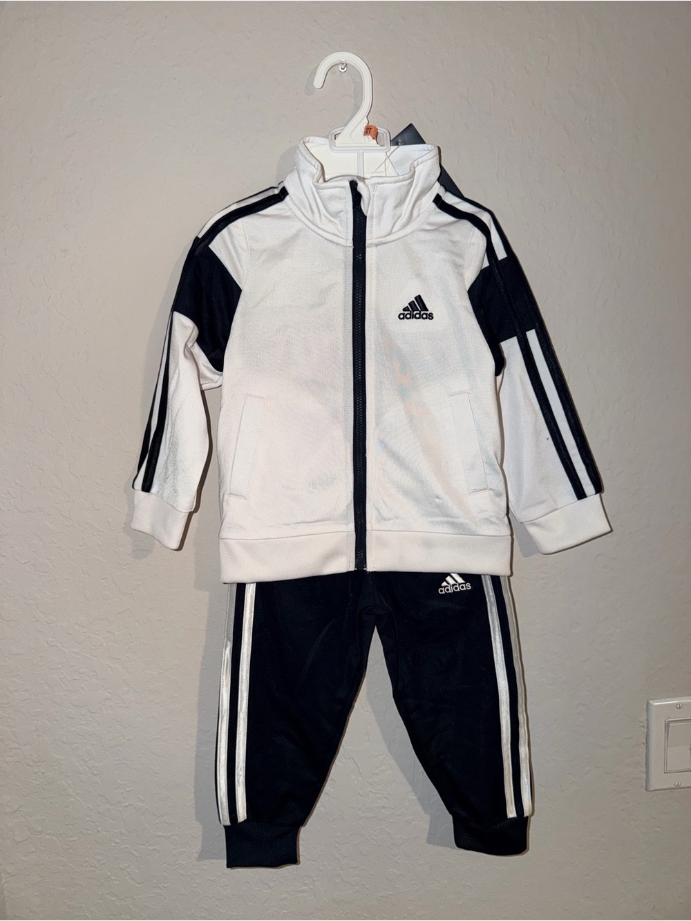 Adidas Toddler 2T Black White 2 Piece Tracksuit Jacket Pants NWT